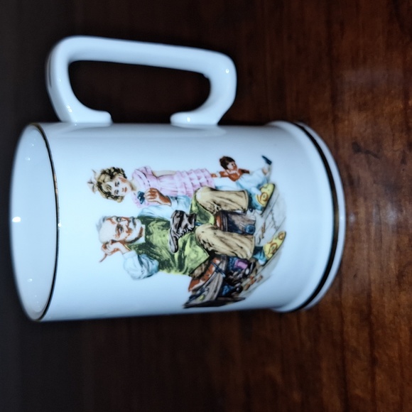 🪑 Norman Rockwell collector plates and tankard. Memories, Bedtime, Cobbler. - Picture 2 of 11